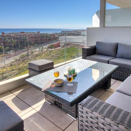 Newly Constructed 2 Bed Apartment With Sea Views Касарес Экстерьер фото