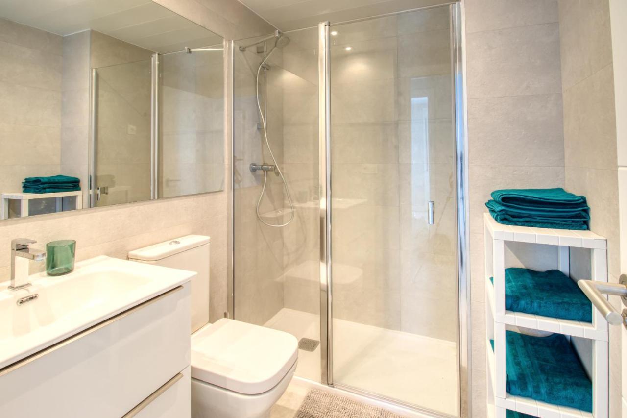 Newly Constructed 2 Bed Apartment With Sea Views Касарес Экстерьер фото